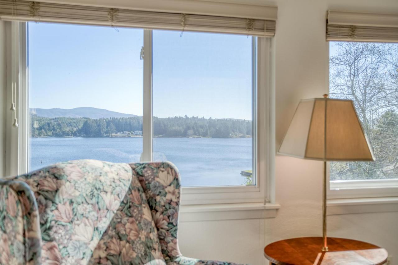 Regatta Park Lake House Lincoln City Exterior foto
